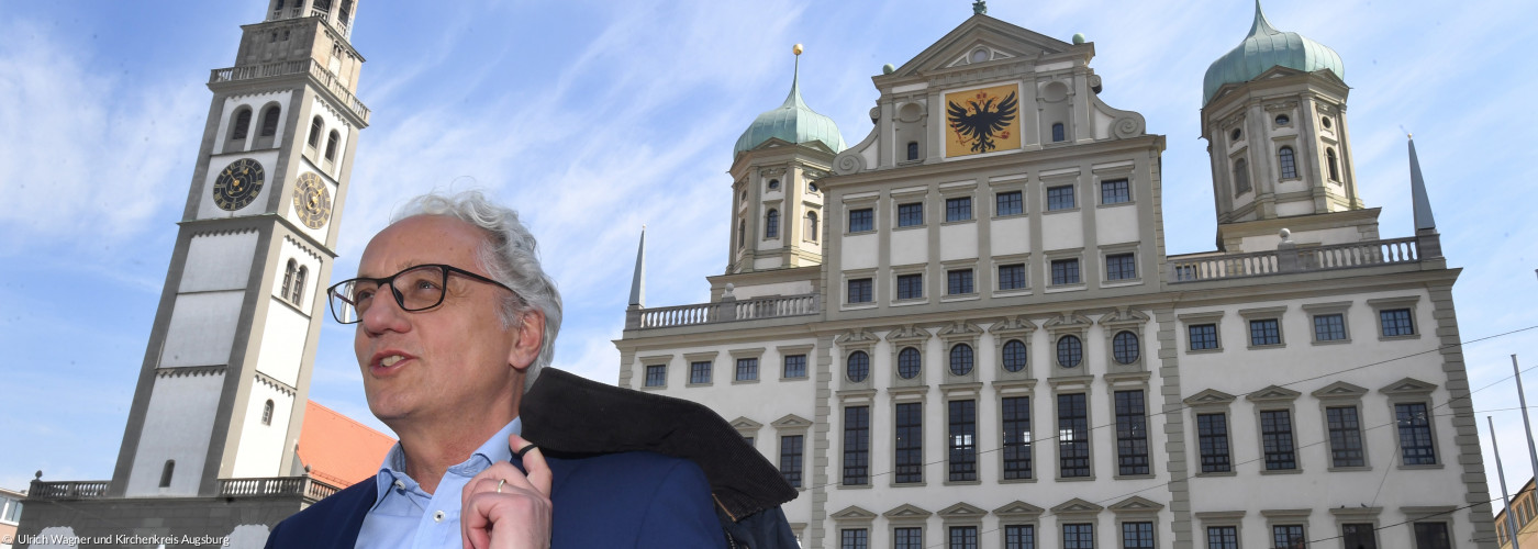 RB Piper vor dem Augsburger Rathaus und Perlach